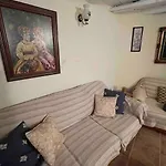 Traditional Home Roibis