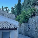 Traditional Home Roibis